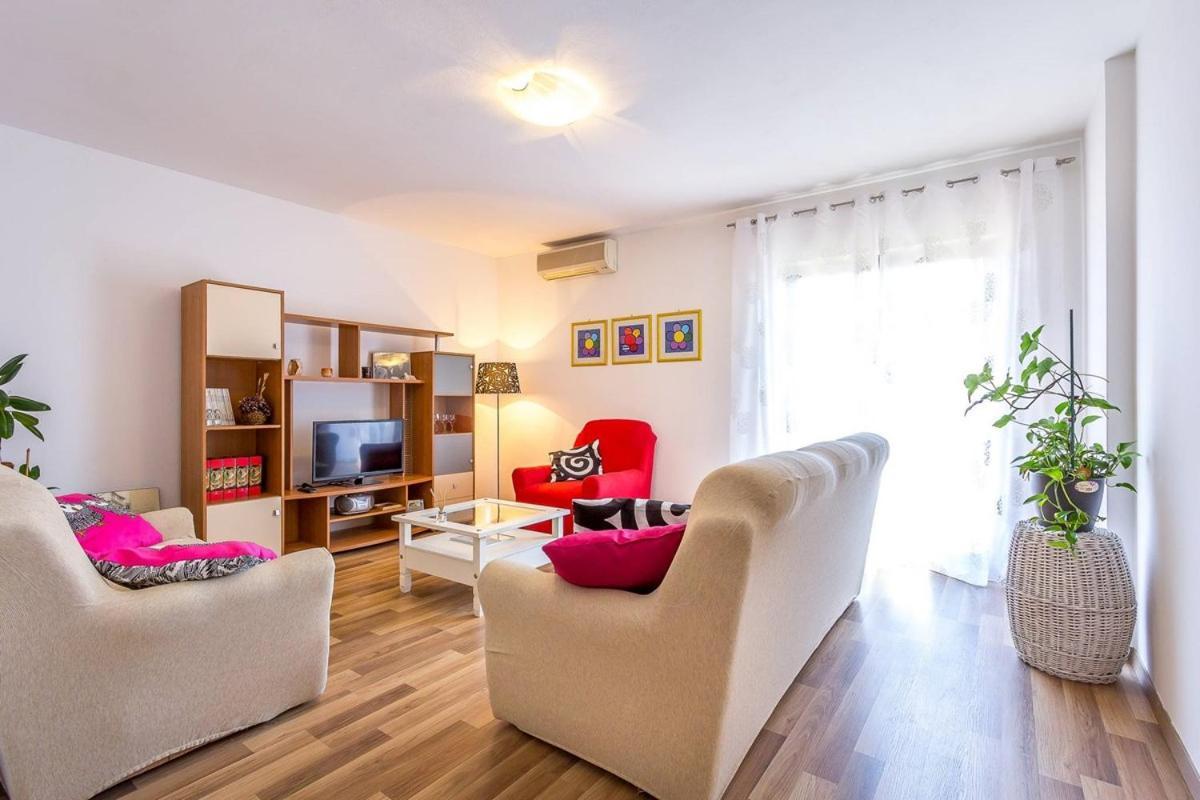 Apartment Miro